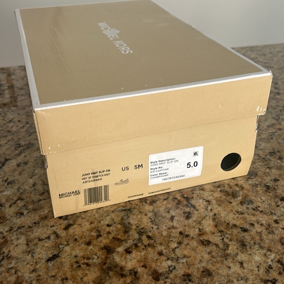 Michael Kors empty shoe box - Picture 4 of 7